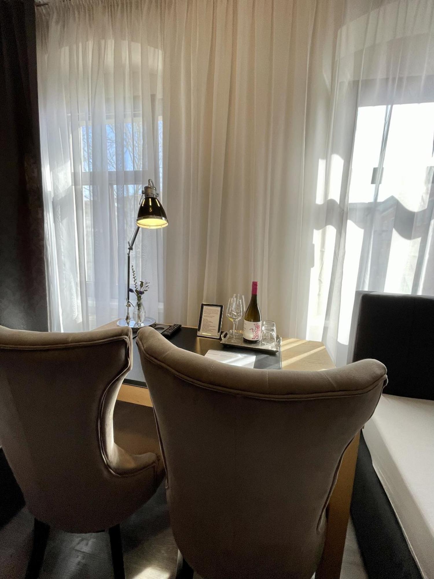เพนชั่น บูร์คฮาร์ท Hotel ไมเซน ภายนอก รูปภาพ