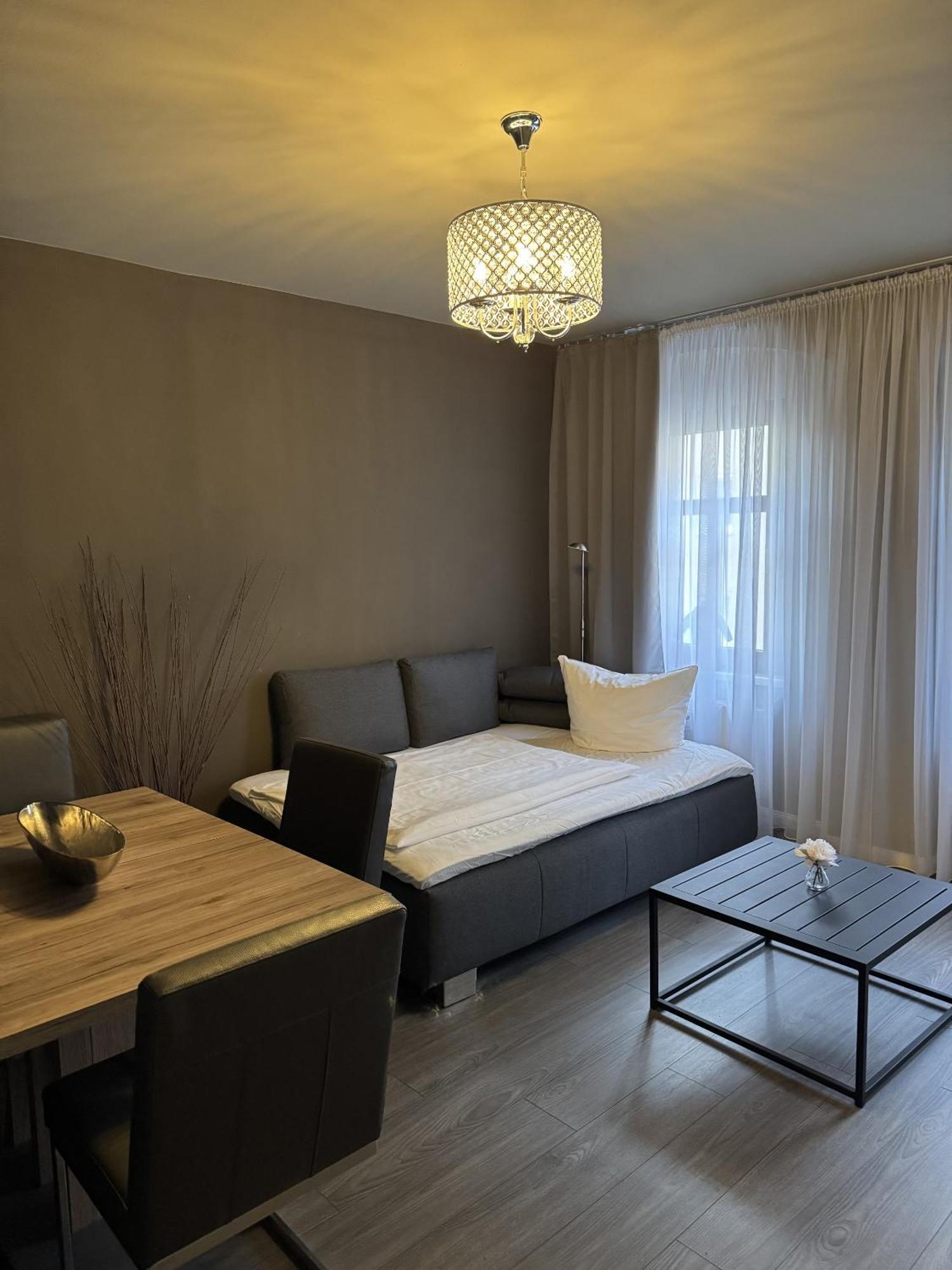 เพนชั่น บูร์คฮาร์ท Hotel ไมเซน ภายนอก รูปภาพ